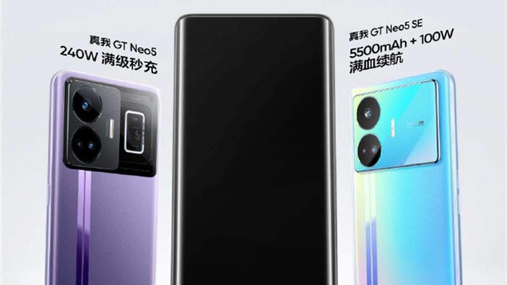 realme 11 pro curved display thumb