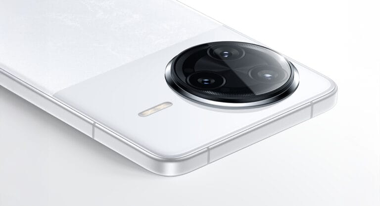 REDMI K80 Pro “Snow Rock White” and hole-free top design unveiled