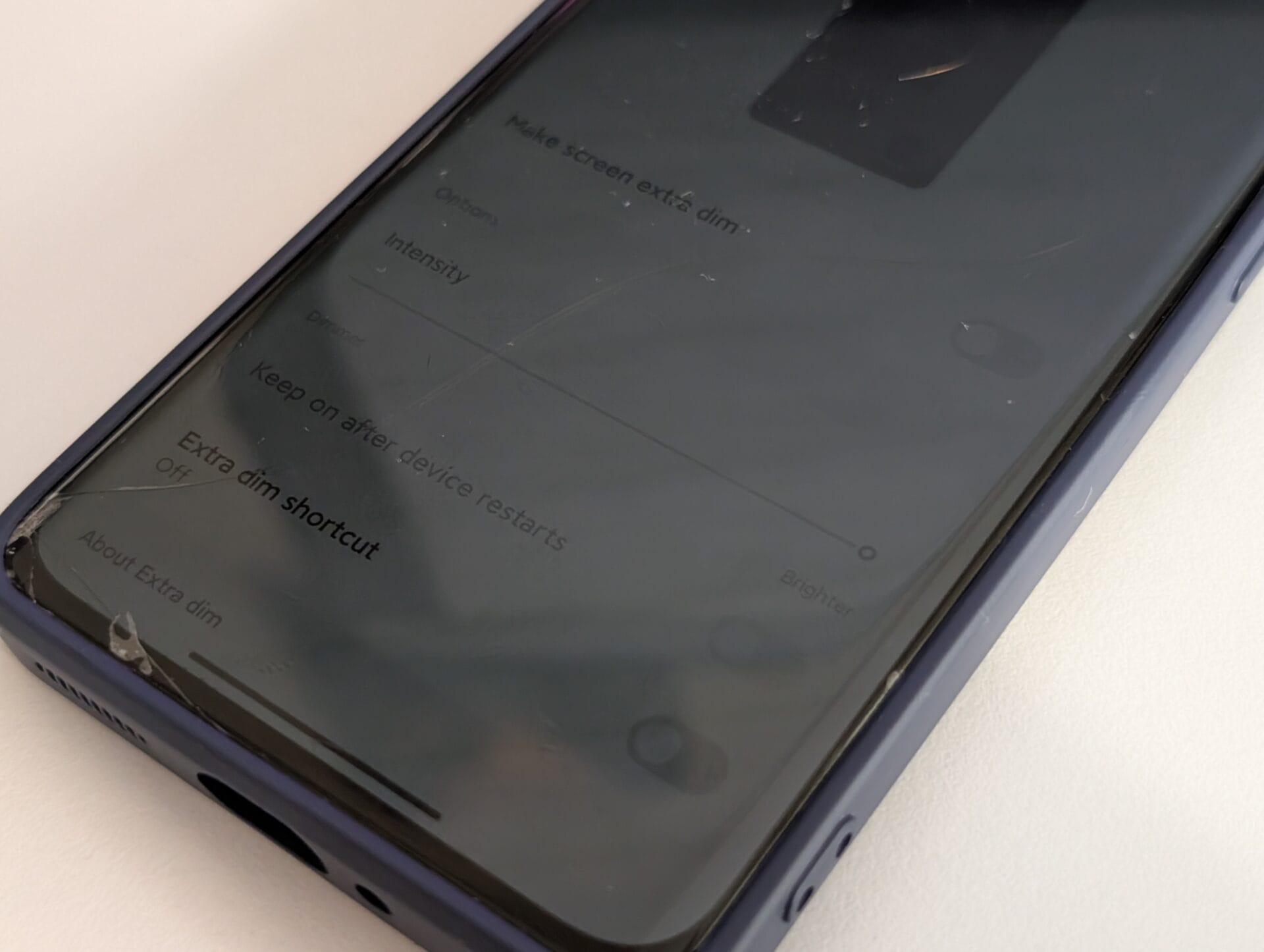 Xiaomi has hidden a feature to push the limits of screen brightness 2 Extra DIM - Off