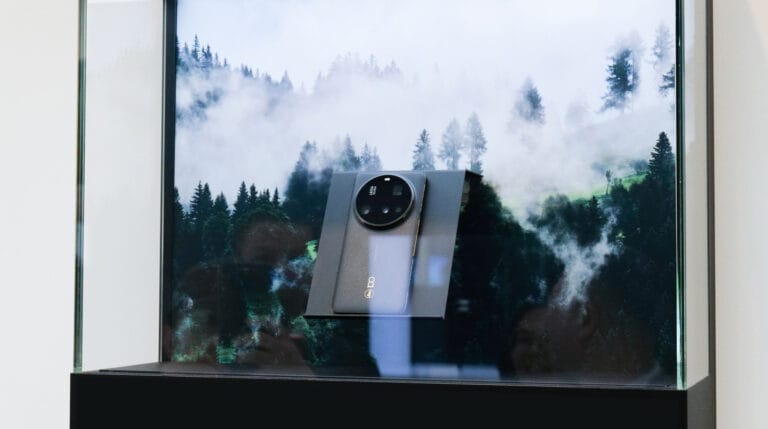 Xiaomi presenta la rarísima Xiaomi 15 Ultra Leica Edición Aniversario