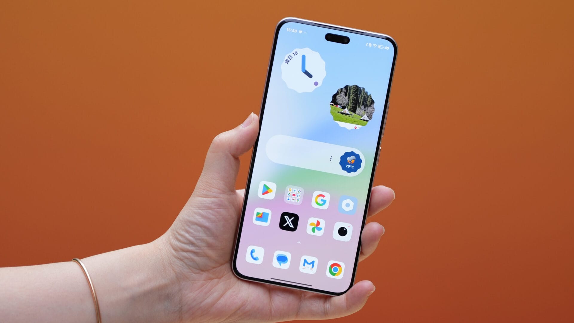 Xiaomi details latest HyperOS China fixes affecting flagship