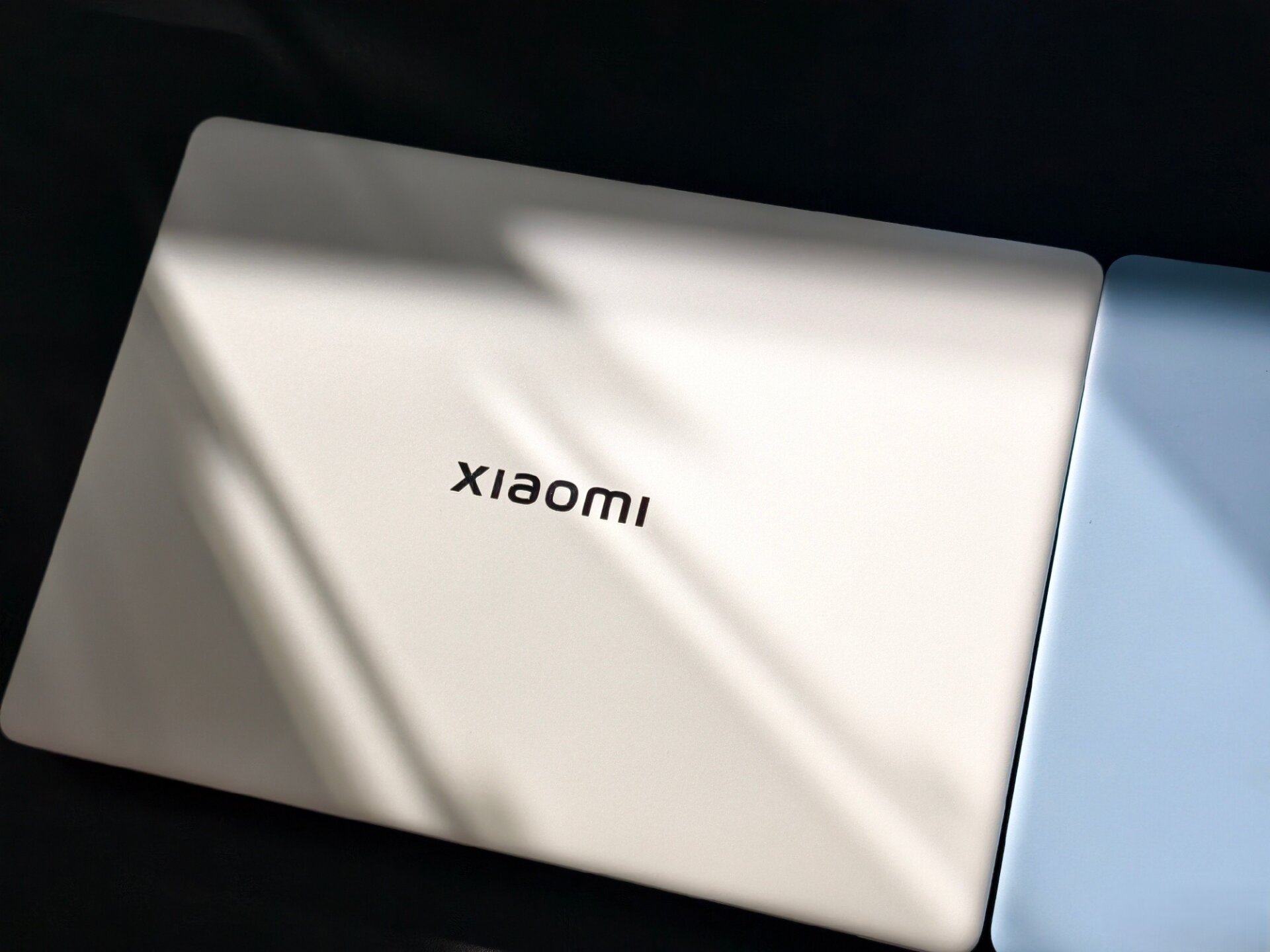 Xiaomi Book Pro 14 Review: The Ultimate 1-Kilogram Windows Laptop is Finally Here 5 Xiaomi Book Pro 14 Design 4