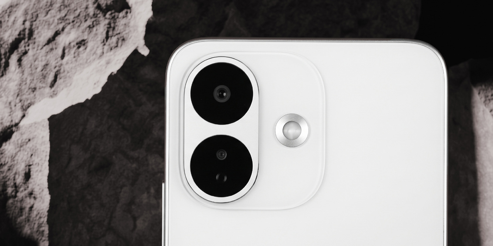 Xiaomi Boosts 2026 Smartphone Shipments by 16% on Storage Market Hope 2 REDMI Note 17 Pro