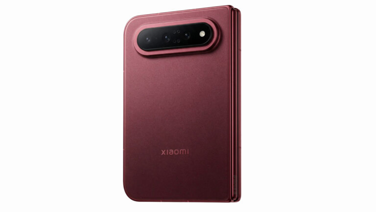 New Xiaomi 18 Fold images show horizontal rear camera and bold Cabernet Red