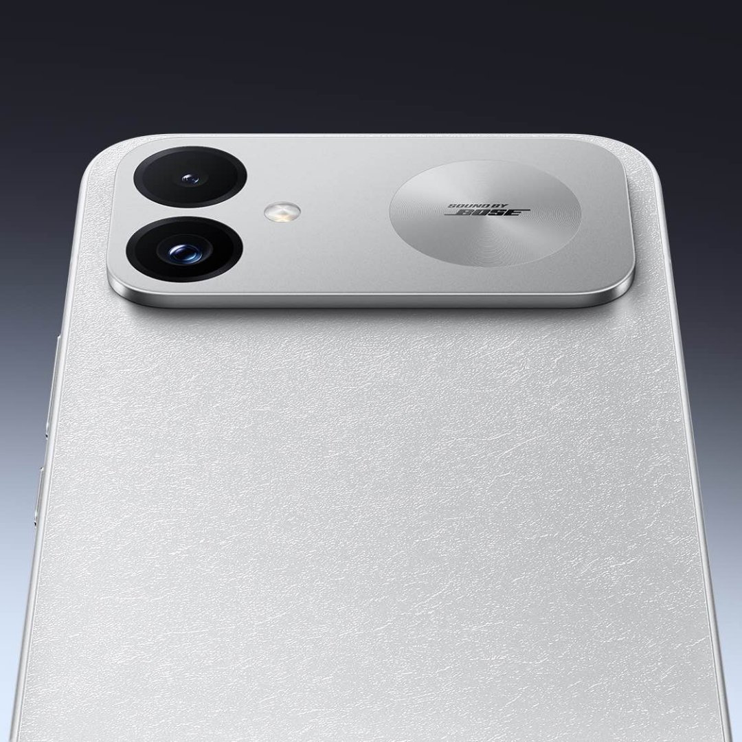 REDMI introduces K100's new snow rock white color 4 REDMI K100 white 4